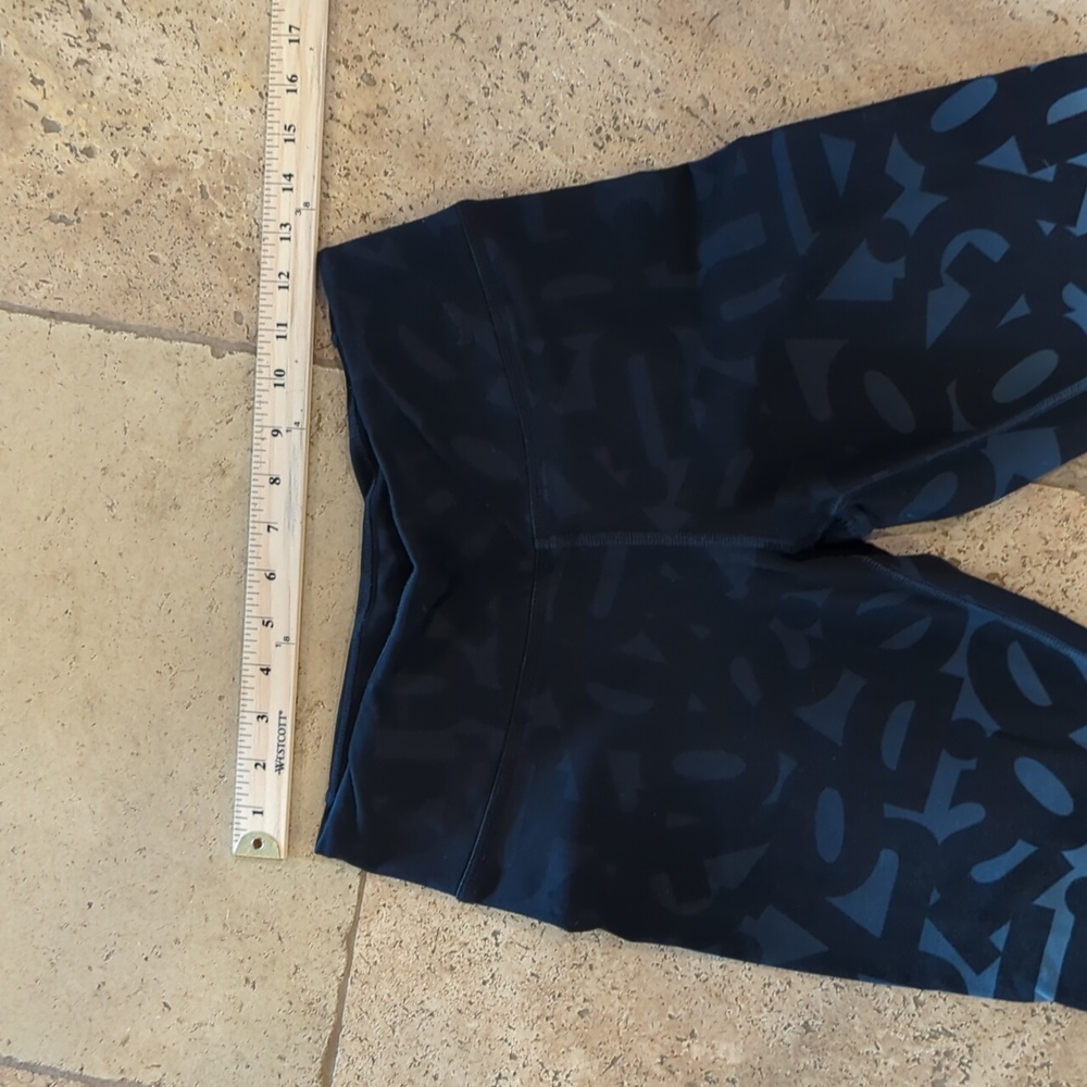 Nike dri-fit Capri legging - Picture 5 of 9